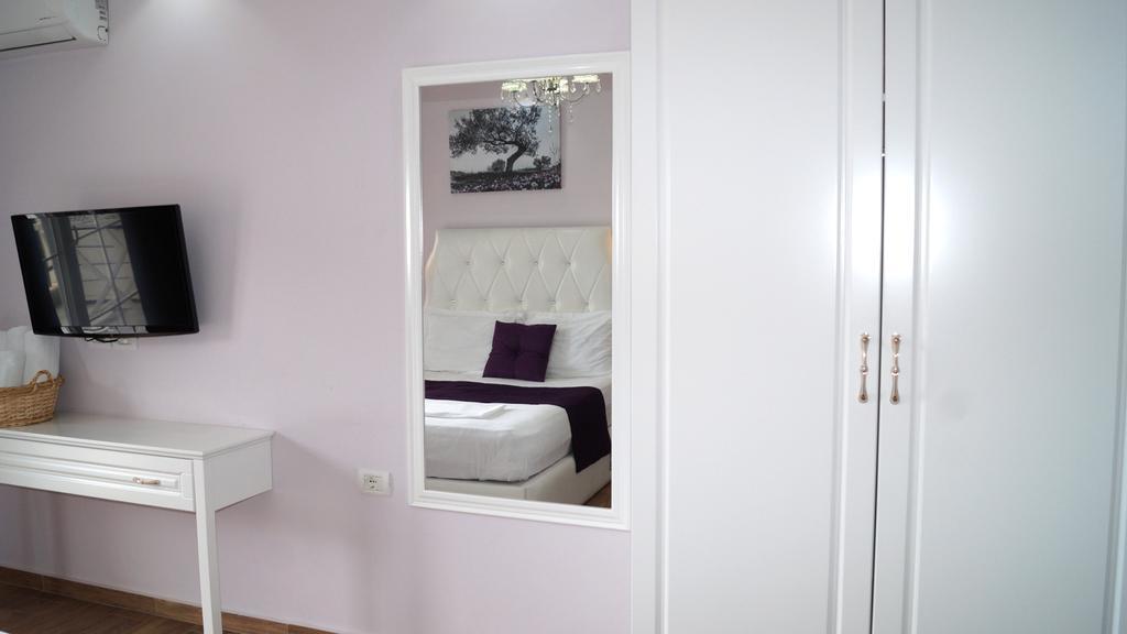 Apartments Flower Residence Sarandë Exterior foto